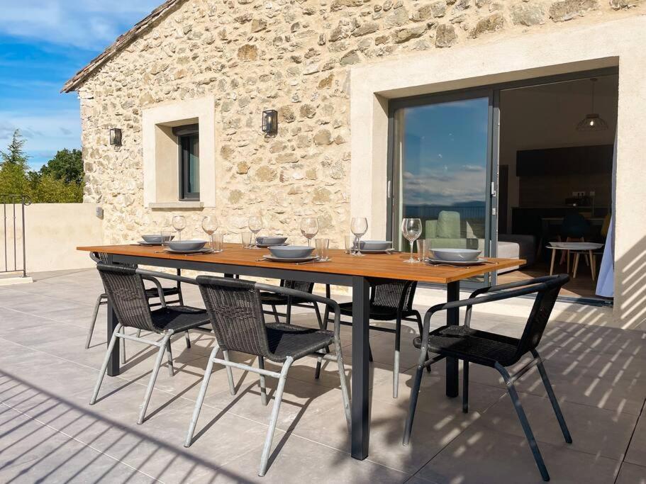 Appartement Dans Un Mas Provencal Allan Bagian luar foto