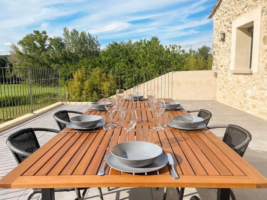 Appartement Dans Un Mas Provencal Allan Bagian luar foto